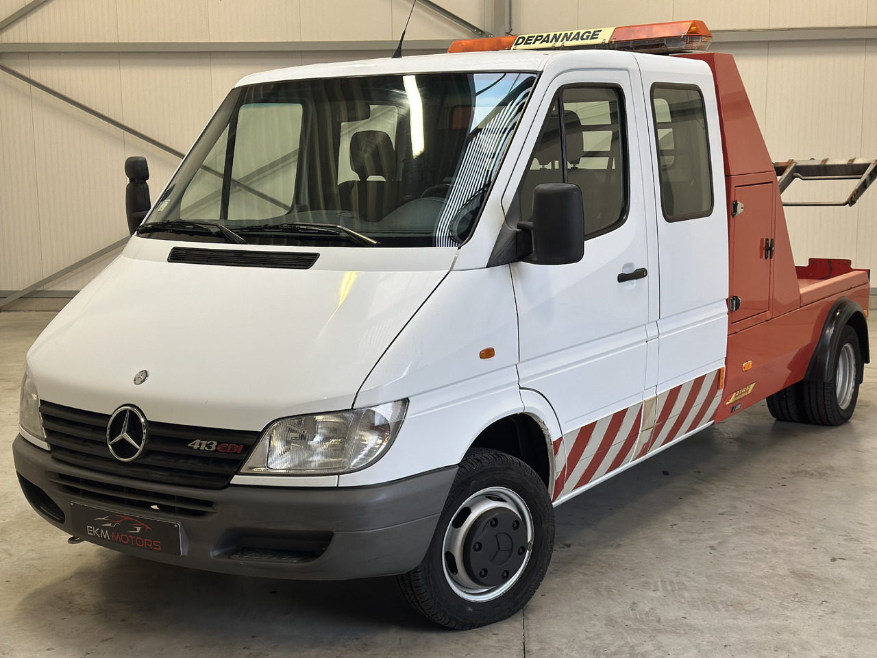 Mersedes Sprinter 413 - Grua de remolque autos: foto 1 Mersedes Sprinter 413 - Grua de remolque autos: foto 1