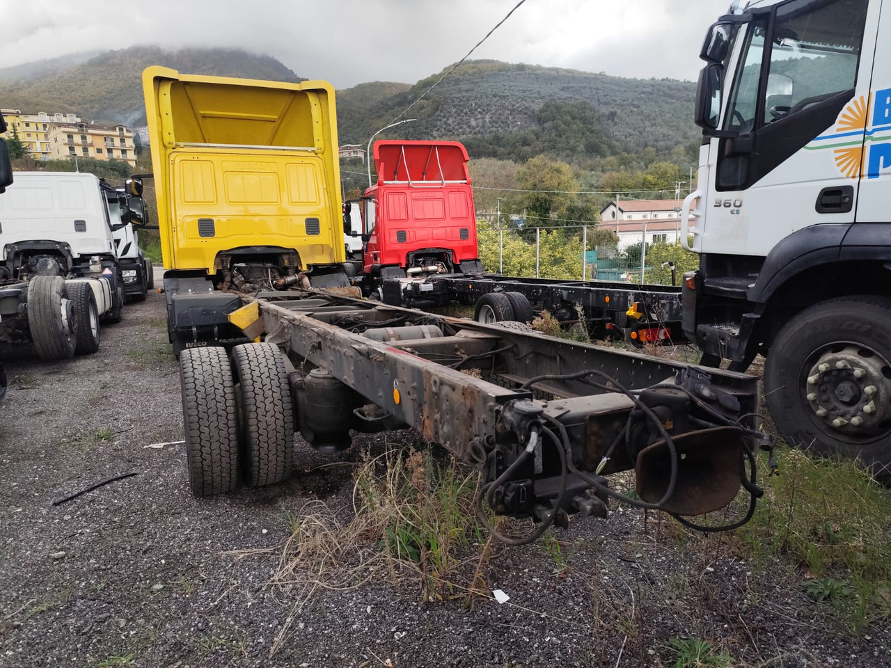 IVECO EUROCARGO 120E28P - Camión chasis: foto 3 IVECO EUROCARGO 120E28P - Camión chasis: foto 3