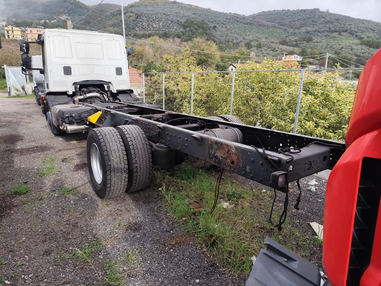 IVECO EUROCARGO 140-250 - Camión chasis: foto 4 IVECO EUROCARGO 140-250 - Camión chasis: foto 4