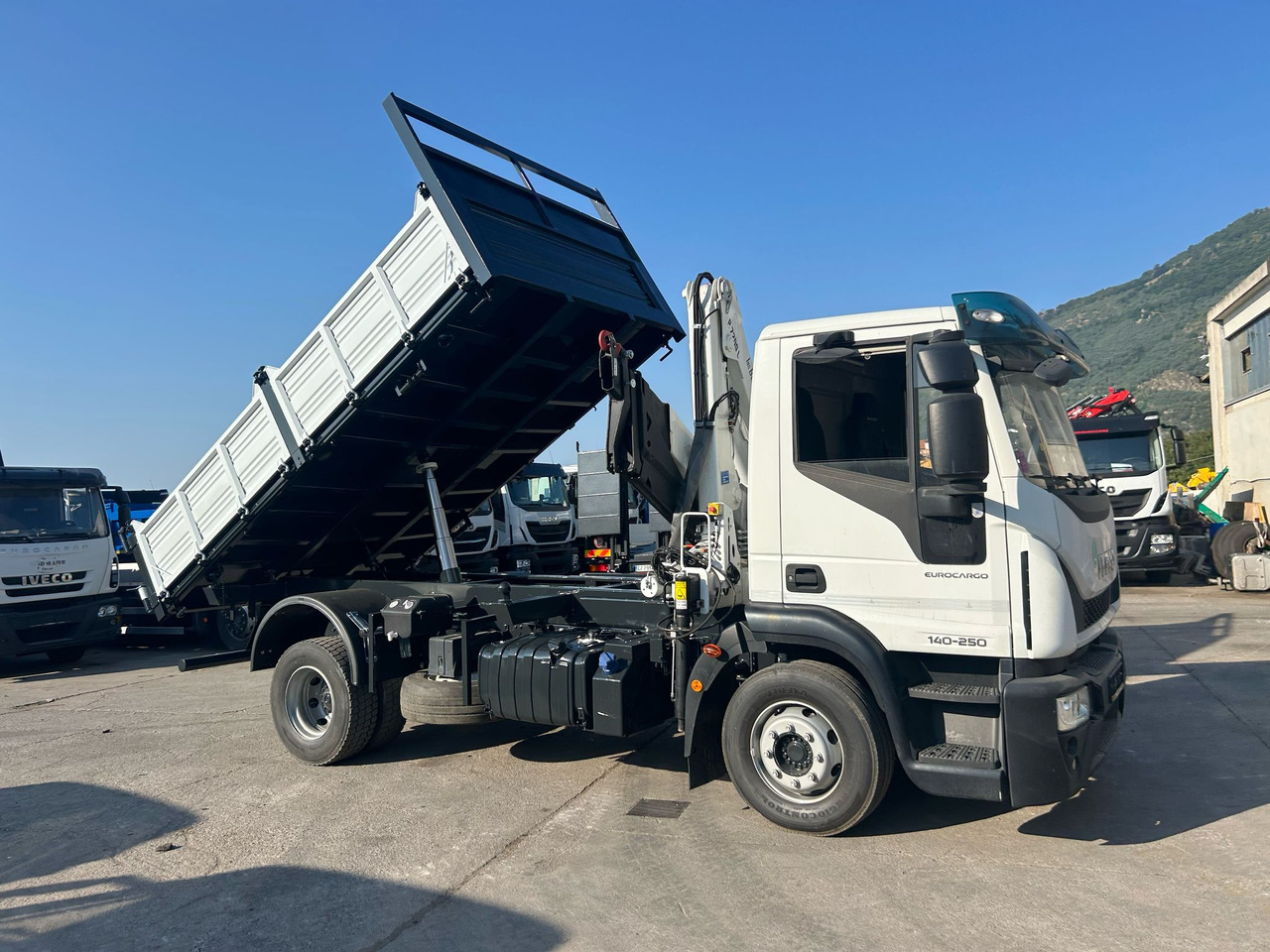 Camión grúa, Camión volquete IVECO EUROCARGO 140-250: foto 20