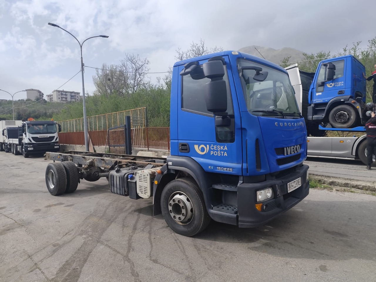 IVECO EUROCARGO 150E25 - Camión volquete: foto 2 IVECO EUROCARGO 150E25 - Camión volquete: foto 2