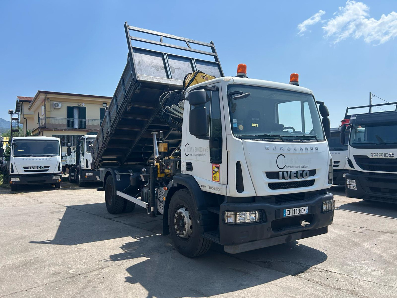 IVECO EUROCARGO 180E30 - Camión volquete, Camión grúa: foto 5 IVECO EUROCARGO 180E30 - Camión volquete, Camión grúa: foto 5