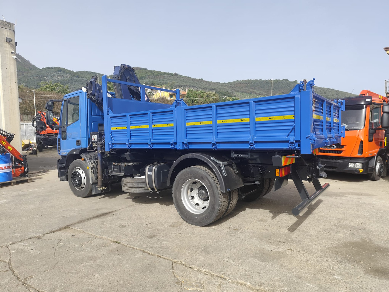 Camión grúa, Camión volquete IVECO EUROCARGO 190EL28: foto 27