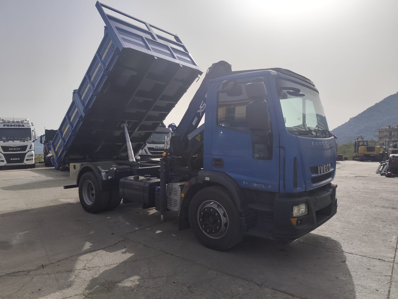 Camión grúa, Camión volquete IVECO EUROCARGO 190EL28: foto 9