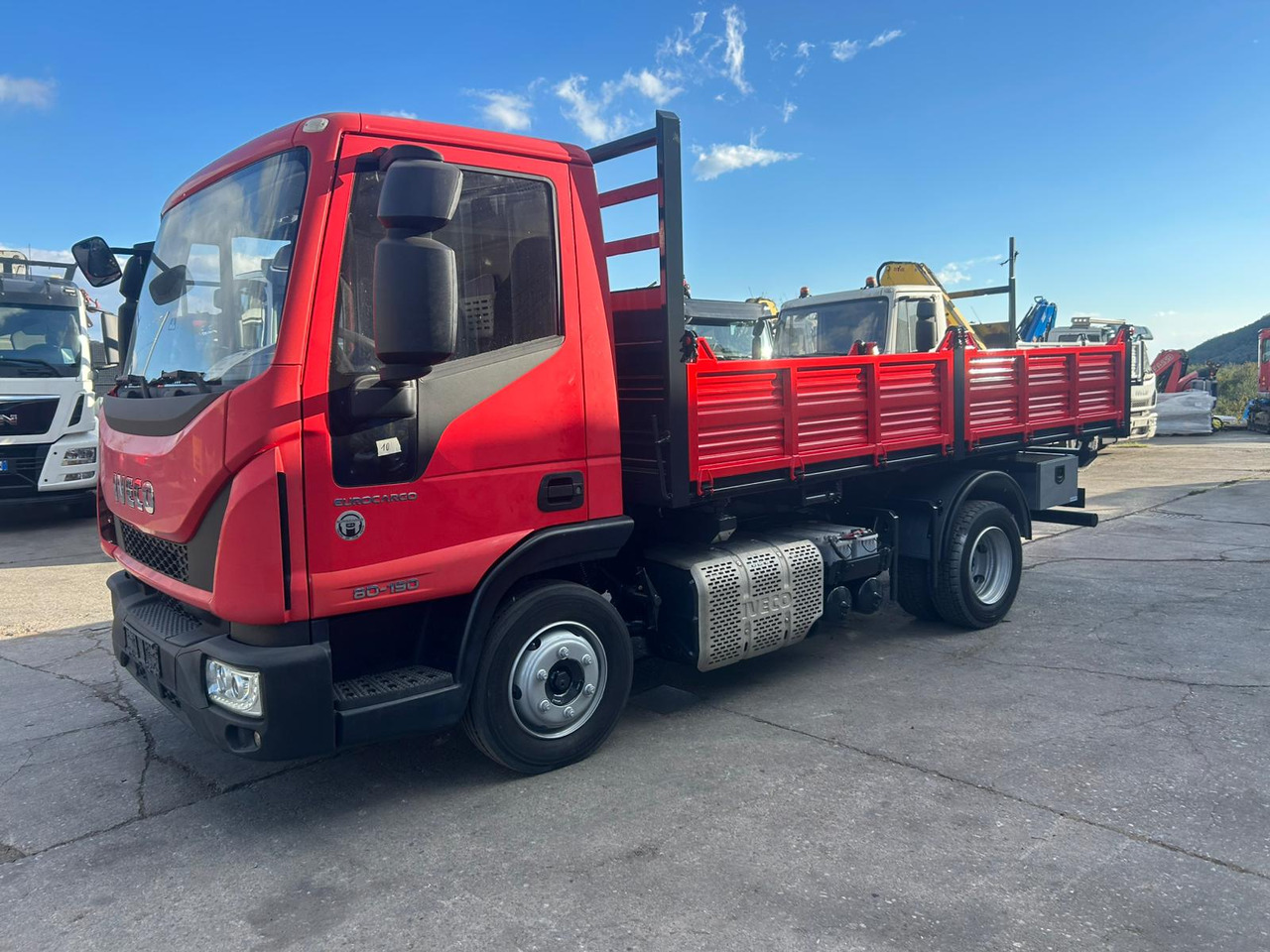 IVECO EUROCARGO 80-190 - Camión volquete: foto 1 IVECO EUROCARGO 80-190 - Camión volquete: foto 1