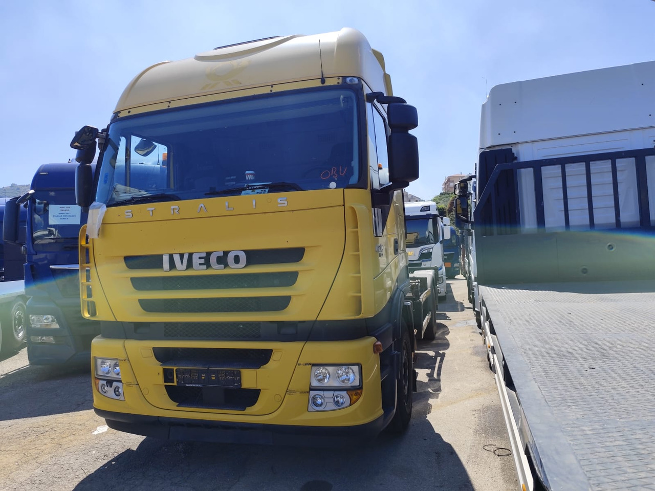 IVECO STRALIS CUBE AD260S42 - Camión portacontenedore/ Intercambiable: foto 1 IVECO STRALIS CUBE AD260S42 - Camión portacontenedore/ Intercambiable: foto 1