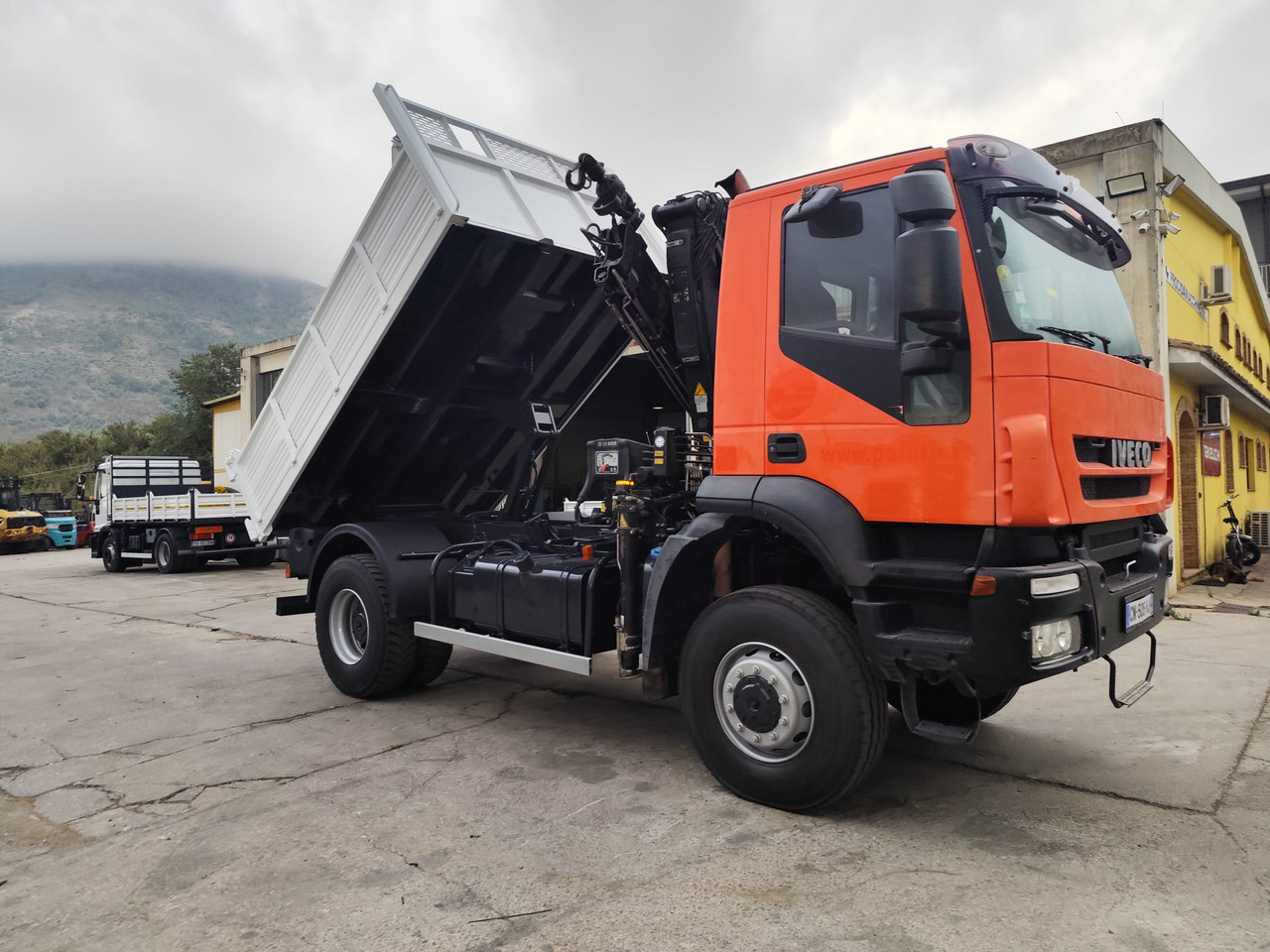 Camión grúa, Camión volquete IVECO TRAKKER 190T36: foto 17