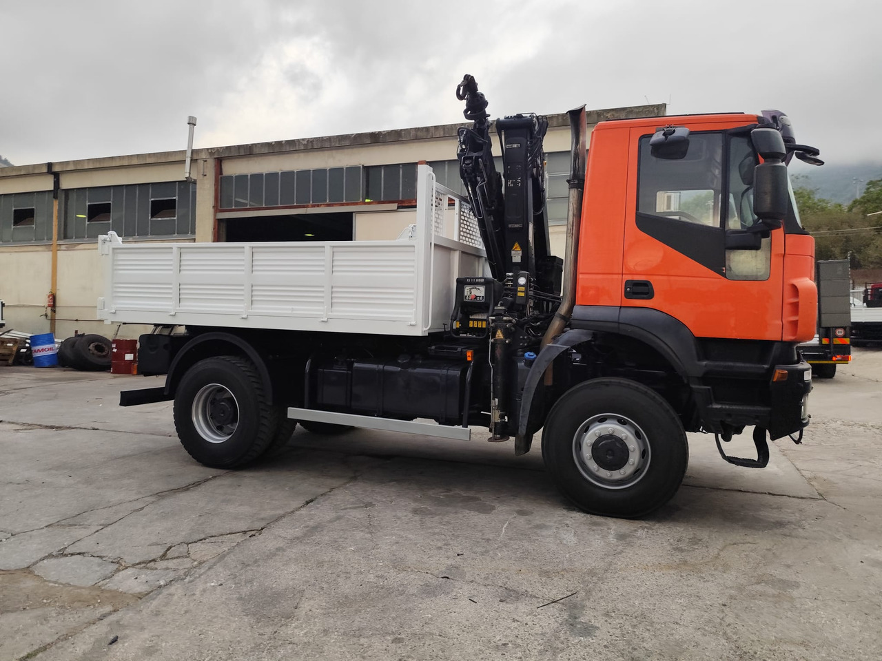 Camión grúa, Camión volquete IVECO TRAKKER 190T36: foto 37