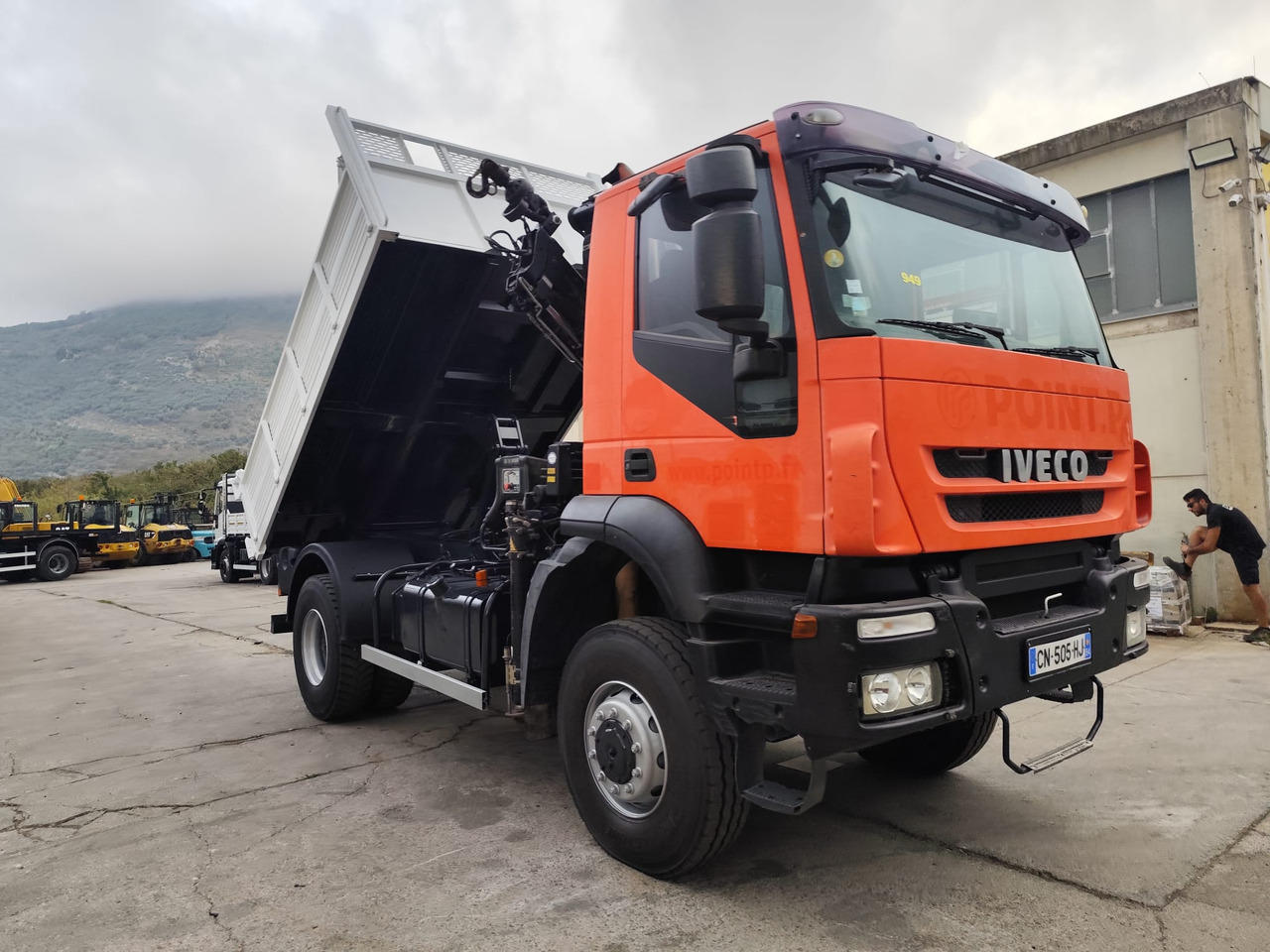 Camión grúa, Camión volquete IVECO TRAKKER 190T36: foto 18
