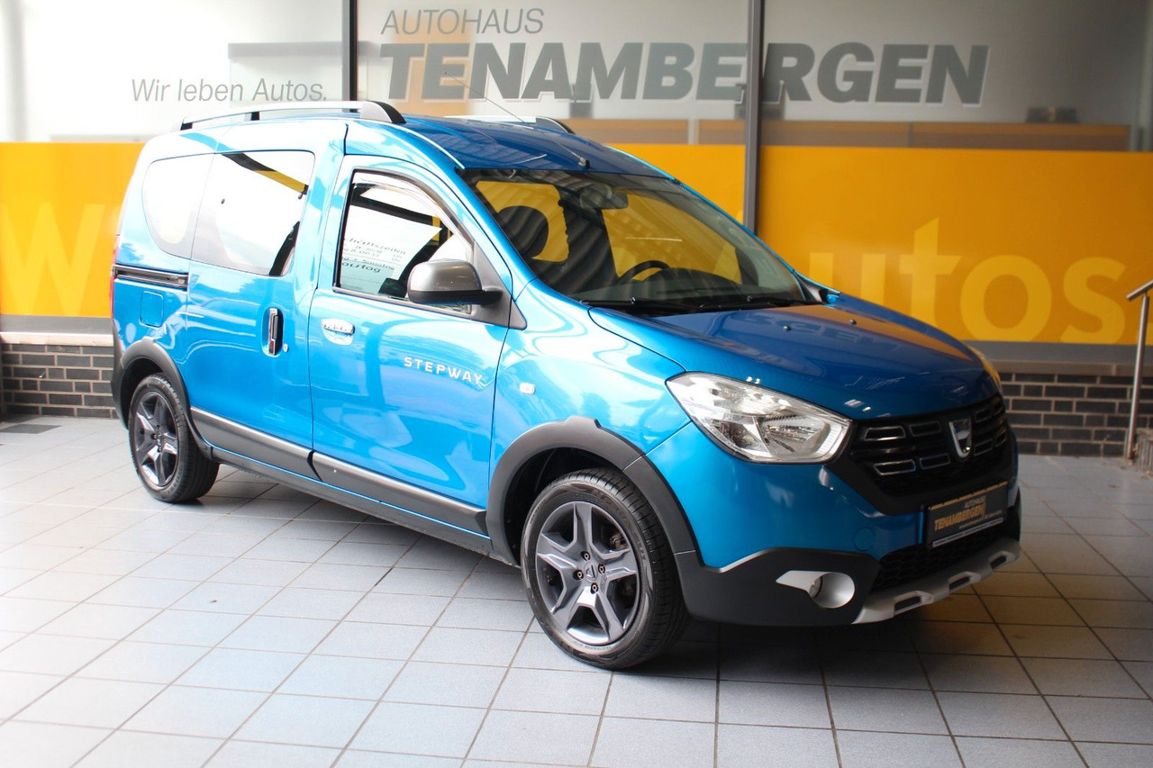 Dacia Dokker Stepway Celebration Navi Bluetooth AHK - Furgoneta de pasajeros: foto 1 Dacia Dokker Stepway Celebration Navi Bluetooth AHK - Furgoneta de pasajeros: foto 1