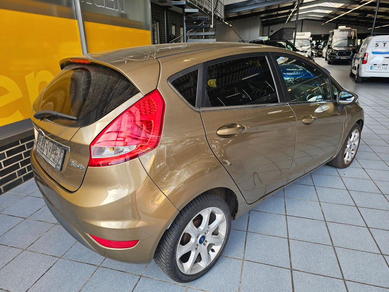 Ford Fiesta Titanium SHZ USB frischer TÜV - Coche: foto 2 Ford Fiesta Titanium SHZ USB frischer TÜV - Coche: foto 2