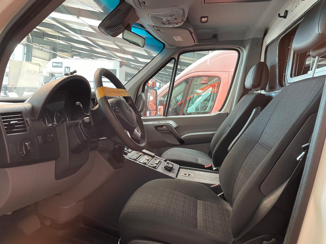 Leasing para  Mercedes-Benz Sprinter ll  519 CDI Mercedes-Benz Sprinter ll  519 CDI: foto 11
