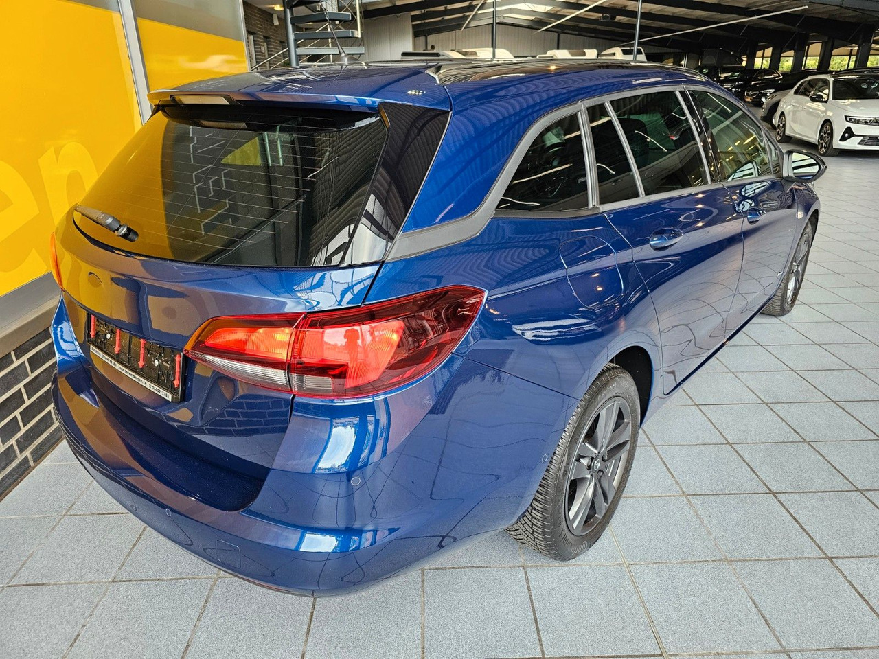 Opel Astra K ST AUTOMATIK SHZ Einparkassistent Kamera - Coche familiar: foto 4 Opel Astra K ST AUTOMATIK SHZ Einparkassistent Kamera - Coche familiar: foto 4