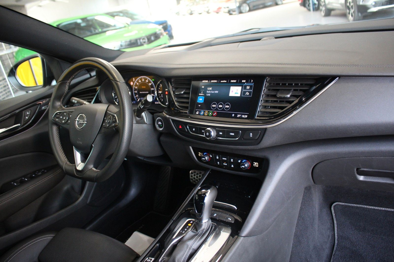 Coche Opel Insignia B Sports Tourer Ultimate 4x4 OPC AHK: foto 8