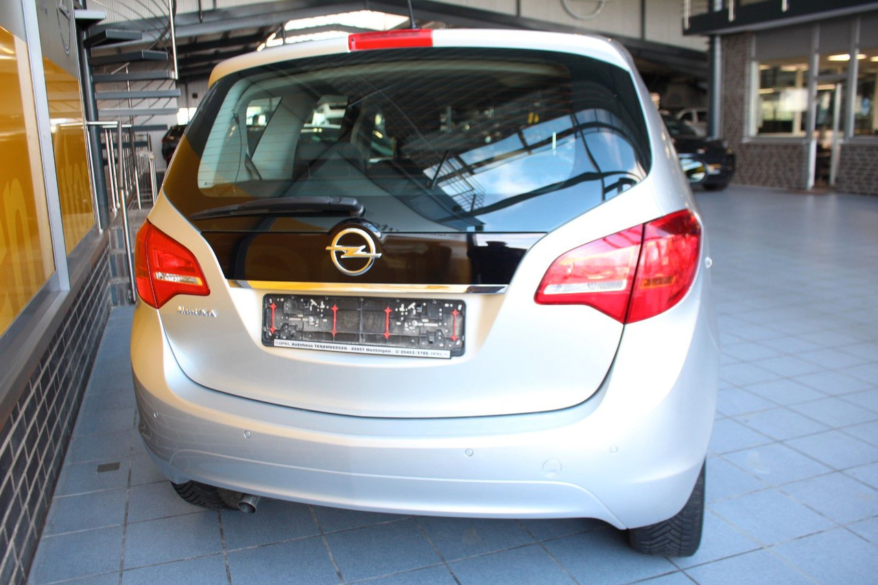 Opel Meriva B 1.4 Automatik Parkpilot Sitzheizung - Furgoneta de pasajeros: foto 3 Opel Meriva B 1.4 Automatik Parkpilot Sitzheizung - Furgoneta de pasajeros: foto 3