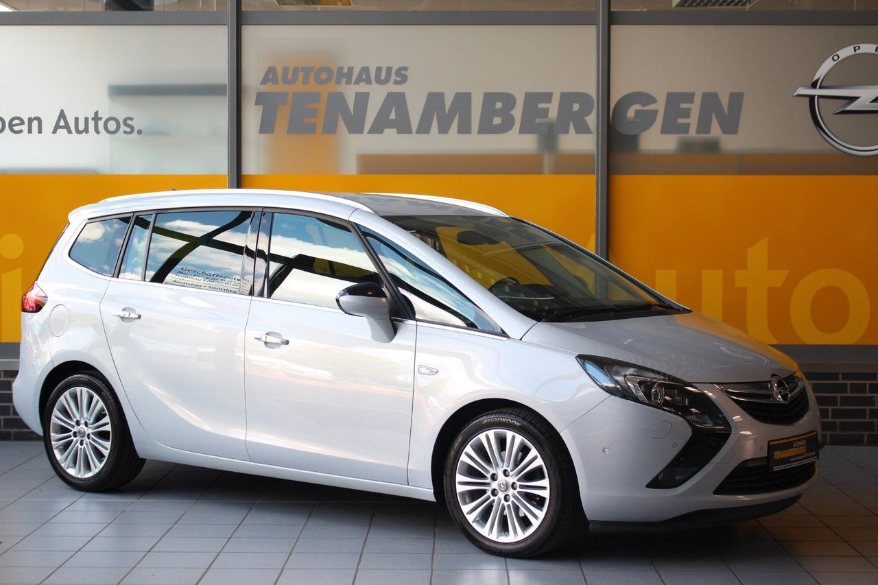Opel Zafira Tourer Navi Innovation Bi Xenon Bluetooth - Furgoneta de pasajeros: foto 1 Opel Zafira Tourer Navi Innovation Bi Xenon Bluetooth - Furgoneta de pasajeros: foto 1