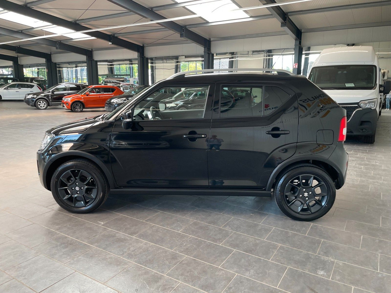 Suzuki Ignis Comfort+ Hybrid ,SHZ, Klimaauto., Tempomat - Coche: foto 5 Suzuki Ignis Comfort+ Hybrid ,SHZ, Klimaauto., Tempomat - Coche: foto 5