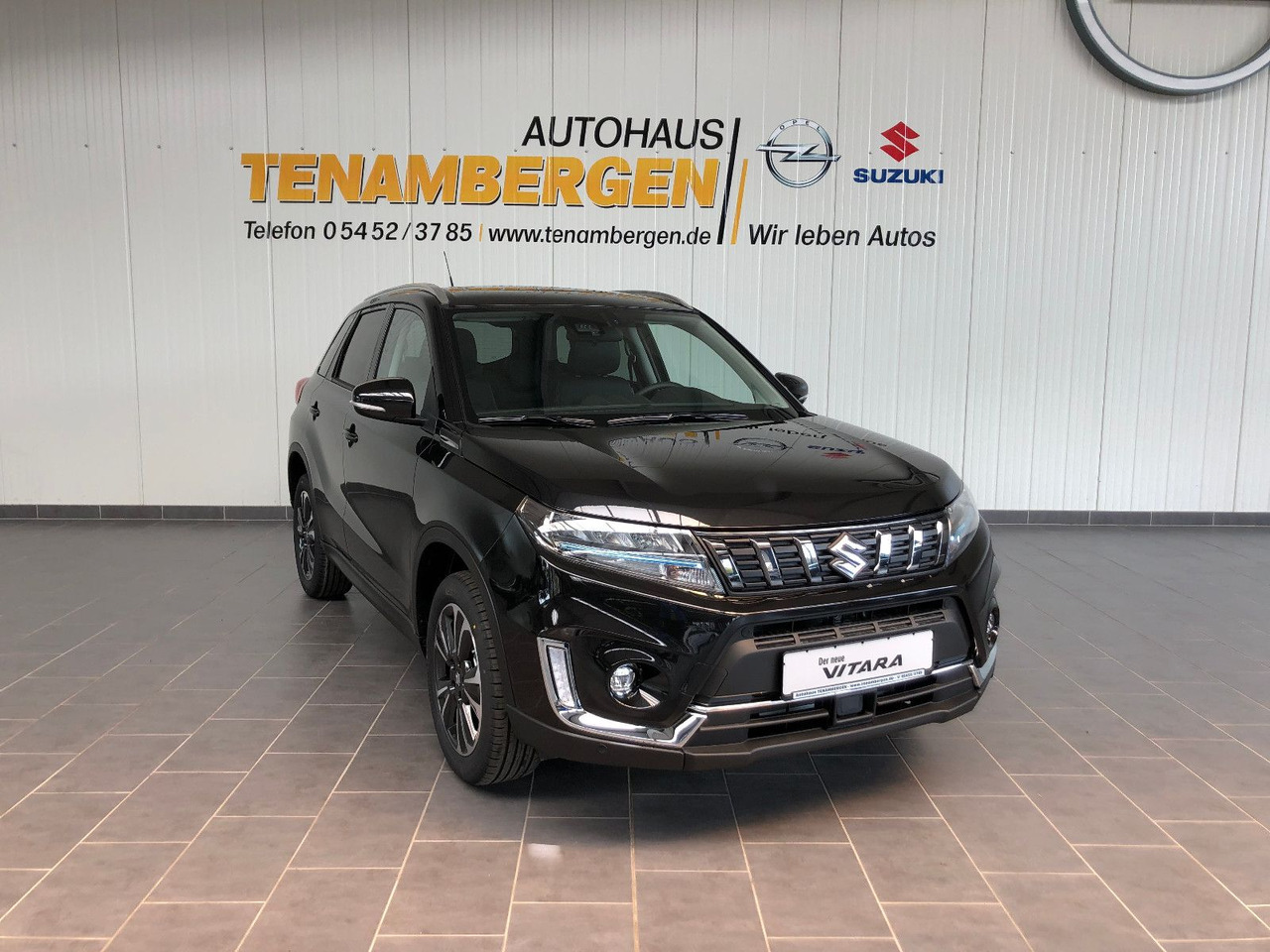 Suzuki Vitara 1.5 Hybrid Comfort+Automatik/ Panor.-Dach - SUV/ Todoterreno: foto 1 Suzuki Vitara 1.5 Hybrid Comfort+Automatik/ Panor.-Dach - SUV/ Todoterreno: foto 1