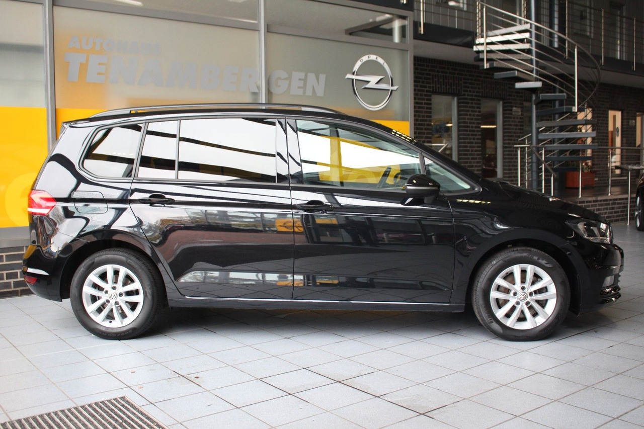 Volkswagen Touran Comfortline BMT S/S Navi Kamera ACC - Furgoneta de pasajeros: foto 3 Volkswagen Touran Comfortline BMT S/S Navi Kamera ACC - Furgoneta de pasajeros: foto 3