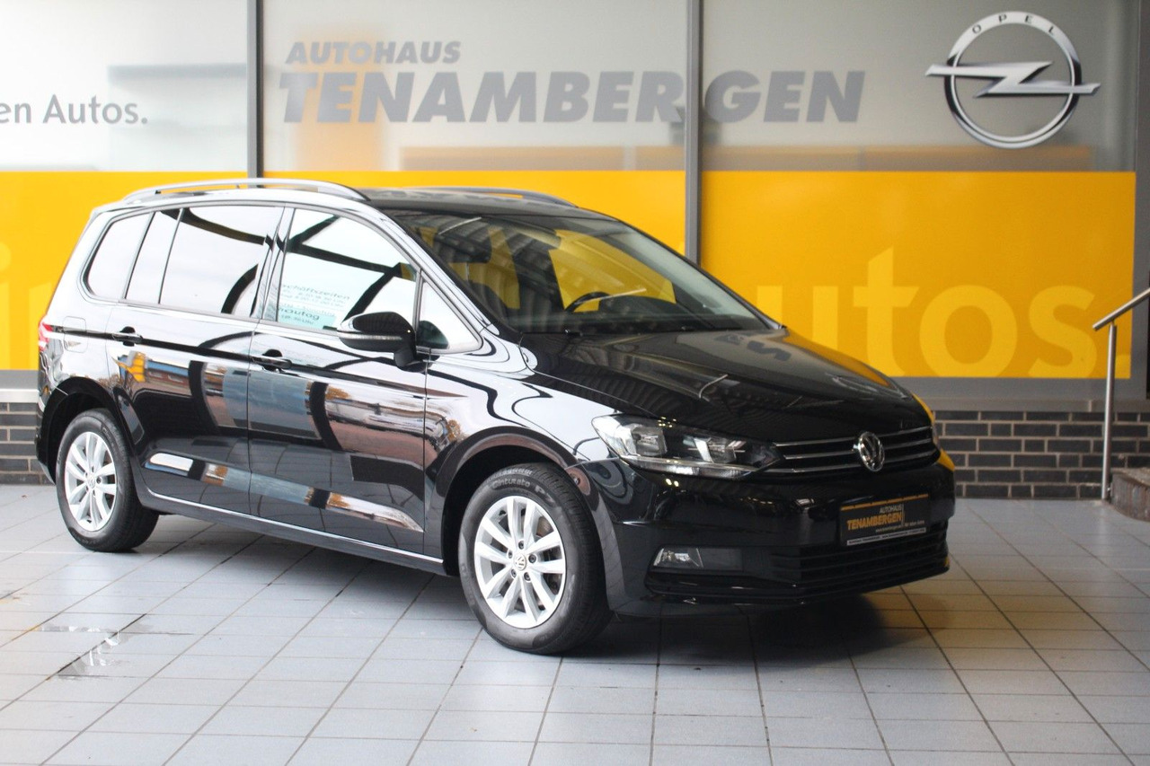 Volkswagen Touran Comfortline BMT S/S Navi Kamera ACC - Furgoneta de pasajeros: foto 1 Volkswagen Touran Comfortline BMT S/S Navi Kamera ACC - Furgoneta de pasajeros: foto 1