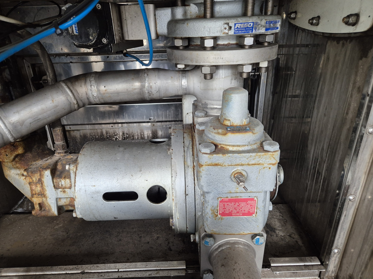 VPS CN50 LPG/ GPL/ PROPANE/ pump 4" - Semirremolque cisterna: foto 4 VPS CN50 LPG/ GPL/ PROPANE/ pump 4" - Semirremolque cisterna: foto 4