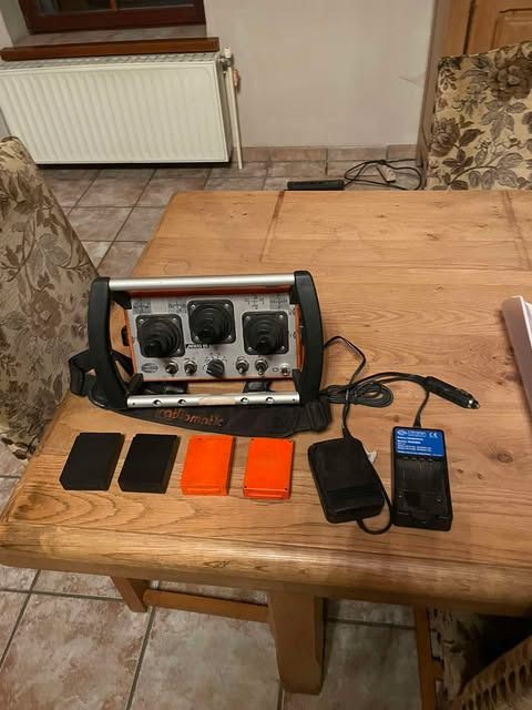 Camión volquete, Camión grúa nuevo MERCEDES-BENZ actros: foto 17