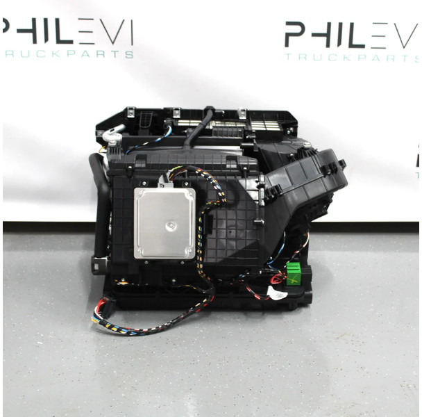 DAF CF Kachelhuis 2302626 Nieuw - Ventilador de habitáculo para Camión: foto 2 DAF CF Kachelhuis 2302626 Nieuw - Ventilador de habitáculo para Camión: foto 2