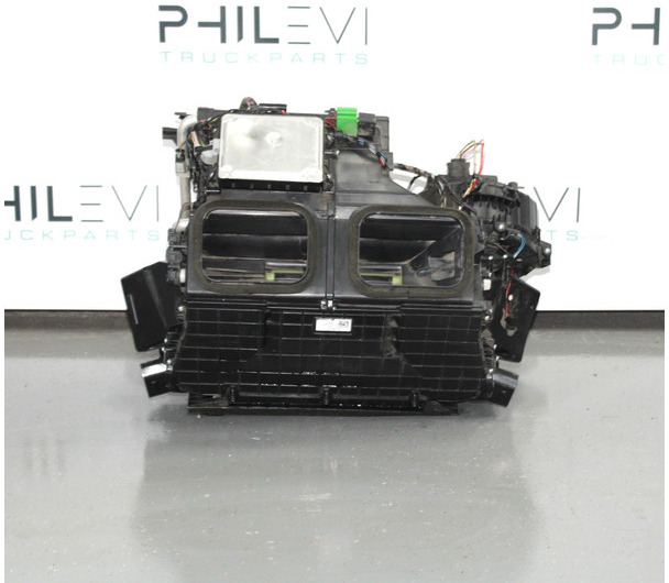 DAF XF106 Kachelhuis 2154534 - Ventilador de habitáculo para Camión: foto 1 DAF XF106 Kachelhuis 2154534 - Ventilador de habitáculo para Camión: foto 1