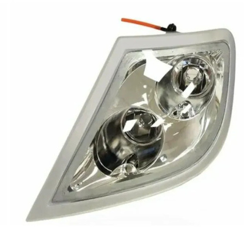 DAF XF106 Skylight Links 1784822 - Luz/ Iluminación para Camión: foto 1 DAF XF106 Skylight Links 1784822 - Luz/ Iluminación para Camión: foto 1