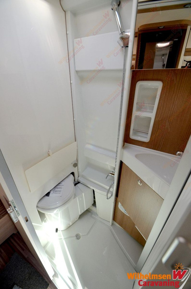 Leasing para  Malibu Van charming GT skyview 640 LE 14.828  Rabatt Malibu Van charming GT skyview 640 LE 14.828  Rabatt: foto 16