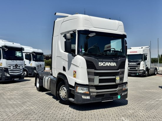 Scania R450 3 Stück verfügbar DC 13 164 Euro 6 Highline Retarder - Cabeza tractora: foto 1 Scania R450 3 Stück verfügbar DC 13 164 Euro 6 Highline Retarder - Cabeza tractora: foto 1
