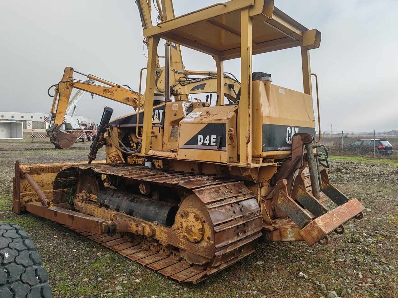 Caterpillar D4E - Bulldozer: foto 5 Caterpillar D4E - Bulldozer: foto 5