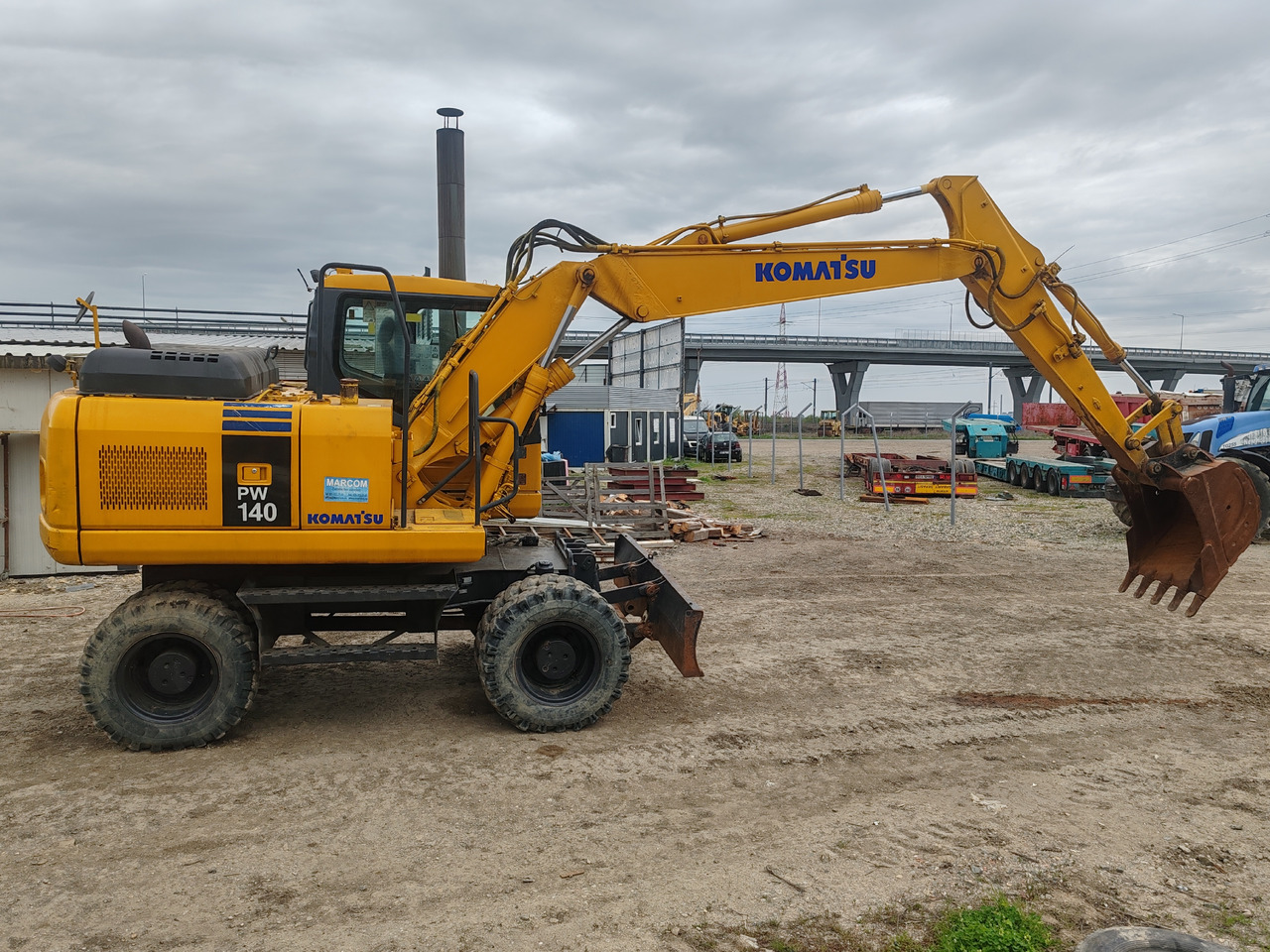 Komatsu PW140-7 - Excavadora de ruedas: foto 4 Komatsu PW140-7 - Excavadora de ruedas: foto 4