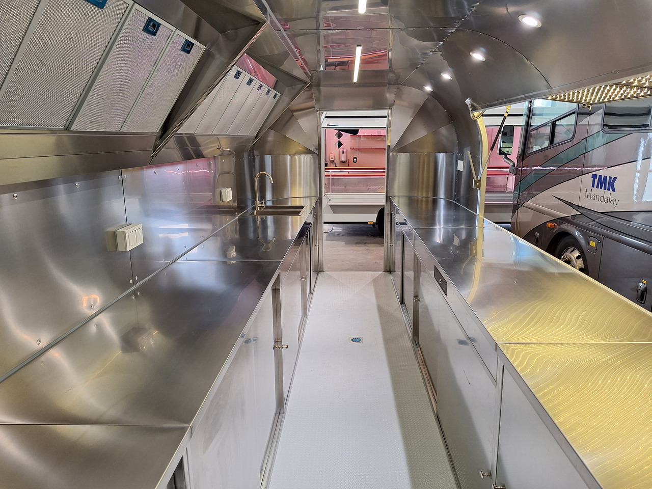 Deli Star Trailer American 4000 - EU standards - Remolque venta ambulante: foto 5 Deli Star Trailer American 4000 - EU standards - Remolque venta ambulante: foto 5