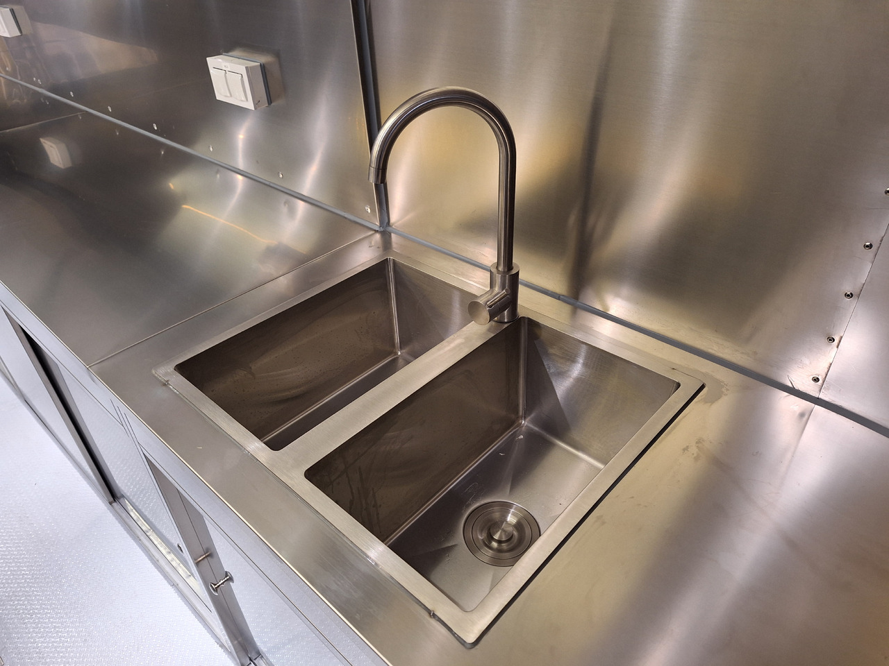 Deli Star Trailer Deli Street Food - Remolque venta ambulante: foto 4 Deli Star Trailer Deli Street Food - Remolque venta ambulante: foto 4