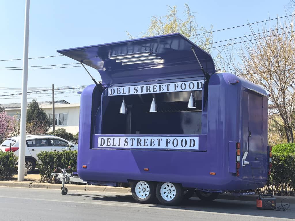 Deli Star Trailer Futura 4000 - EU standards - Remolque venta ambulante: foto 2 Deli Star Trailer Futura 4000 - EU standards - Remolque venta ambulante: foto 2