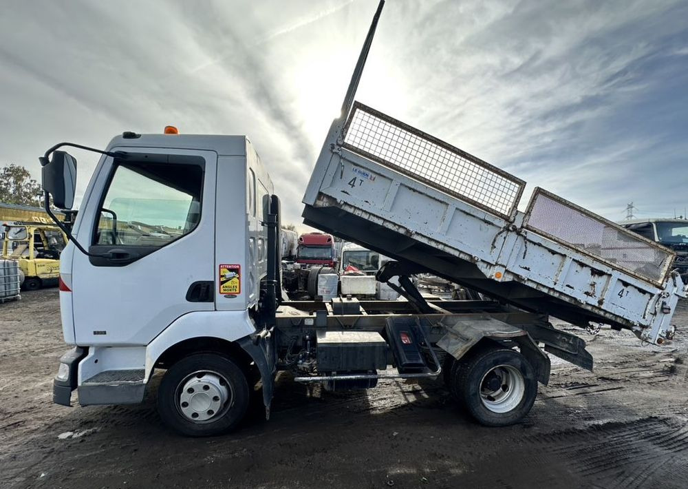 Renault Midlum 135 DXi - Camión volquete: foto 2 Renault Midlum 135 DXi - Camión volquete: foto 2