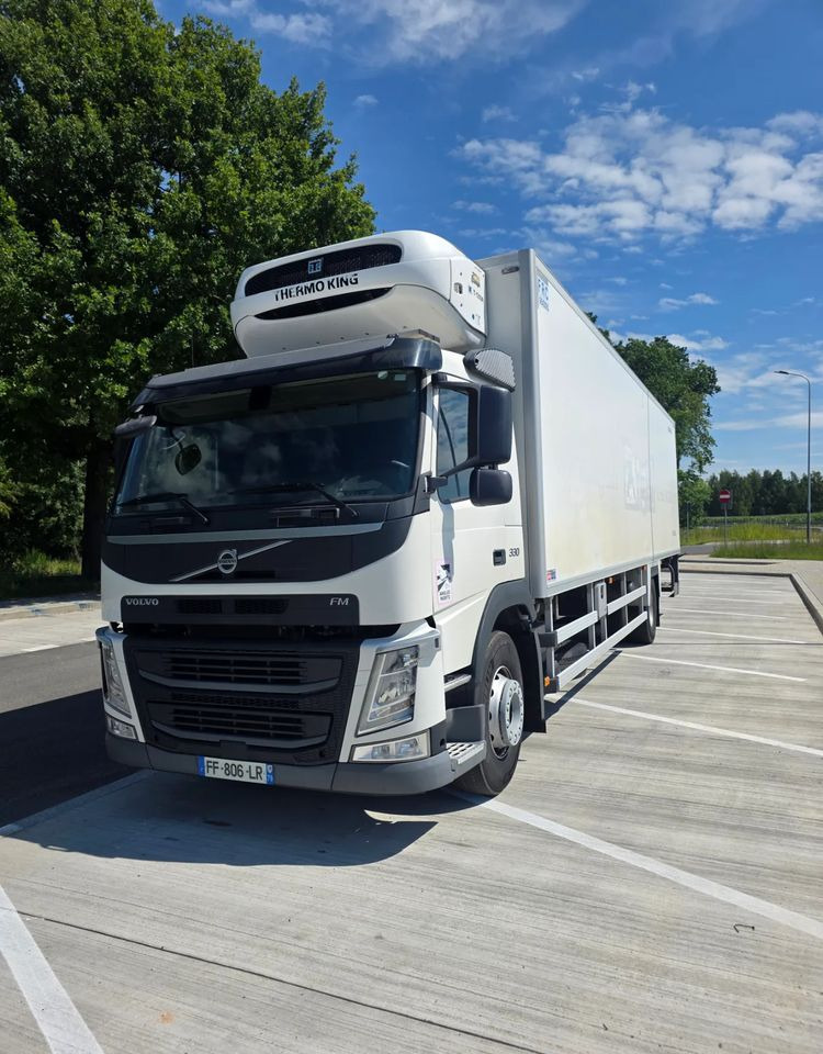 Volvo FM 330 D 11 EURO 6-D - Camión frigorífico: foto 2 Volvo FM 330 D 11 EURO 6-D - Camión frigorífico: foto 2