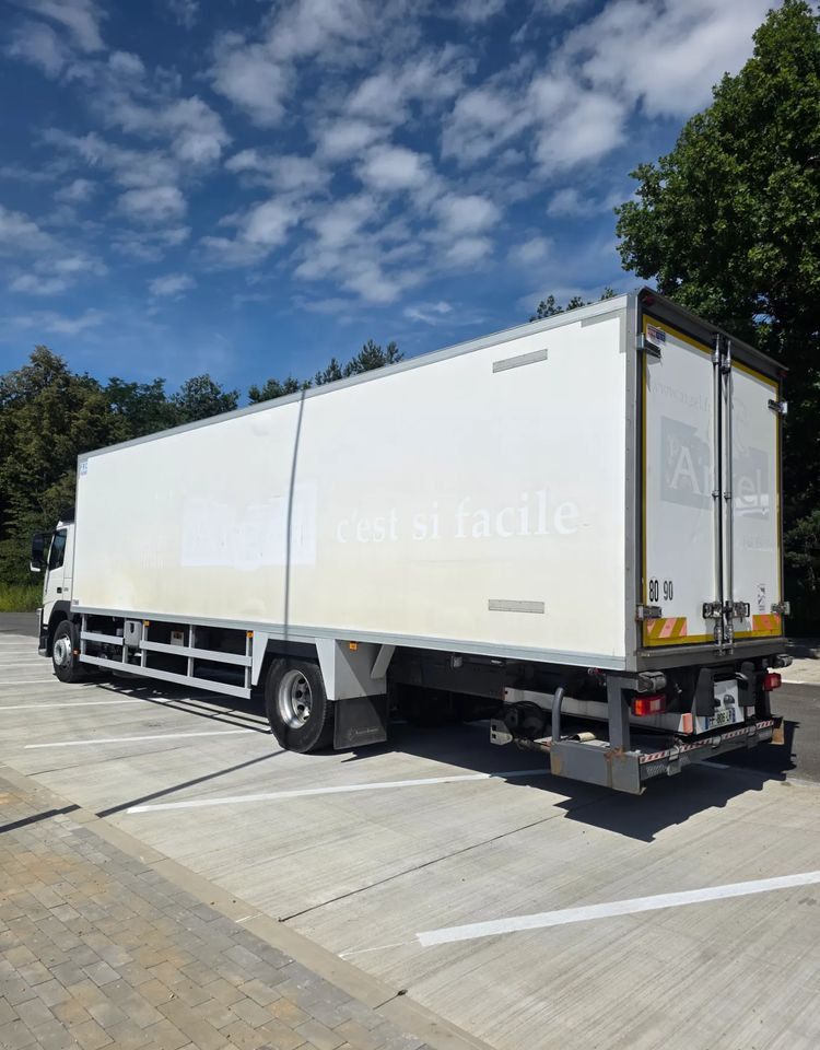 Volvo FM 330 D 11 EURO 6-D - Camión frigorífico: foto 4 Volvo FM 330 D 11 EURO 6-D - Camión frigorífico: foto 4