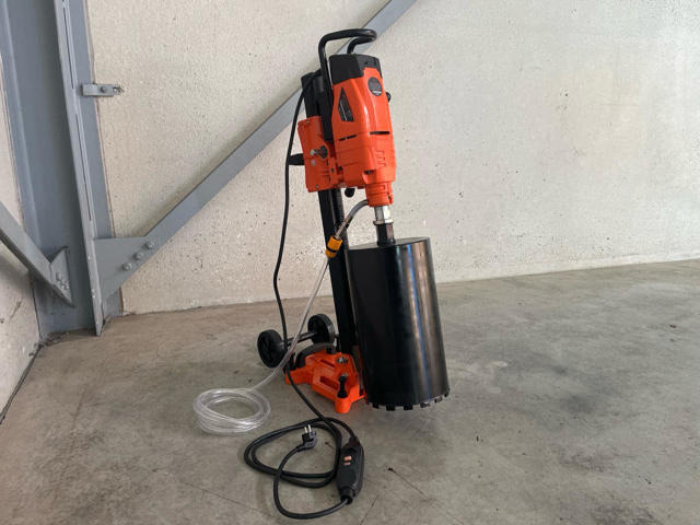 Daewoo DADK-D230BE - Maquinaria de construcción: foto 3 Daewoo DADK-D230BE - Maquinaria de construcción: foto 3