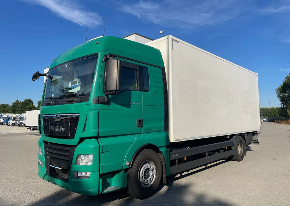 MAN TGX 18.420/ KONTENER 7,2m - Camión caja cerrada: foto 2 MAN TGX 18.420/ KONTENER 7,2m - Camión caja cerrada: foto 2
