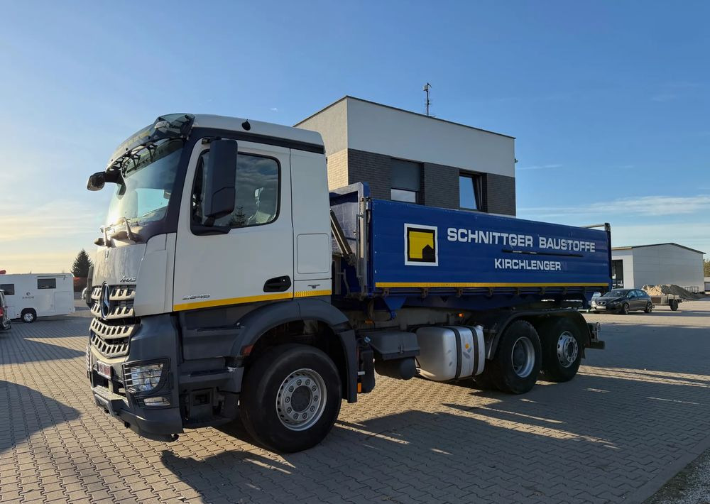 Mercedes-Benz AROCS 2545, WYWROTKA - Camión volquete: foto 4 Mercedes-Benz AROCS 2545, WYWROTKA - Camión volquete: foto 4