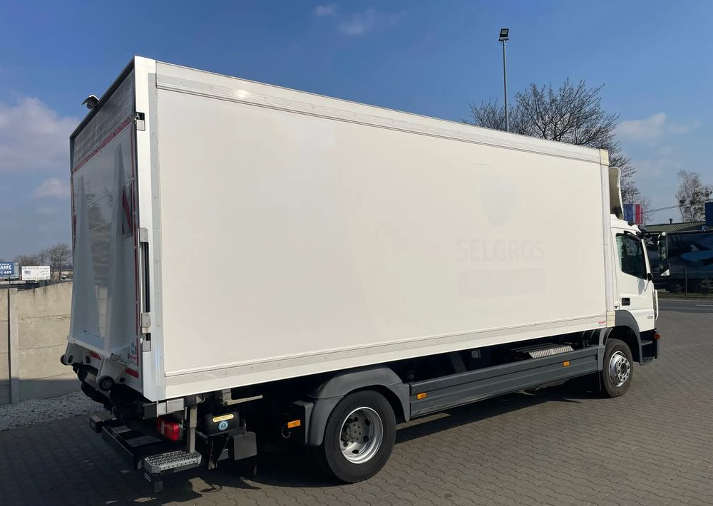 Mercedes-Benz ATEGO 1223/ CHŁODNIA/ 15 PALET - Camión frigorífico: foto 5 Mercedes-Benz ATEGO 1223/ CHŁODNIA/ 15 PALET - Camión frigorífico: foto 5