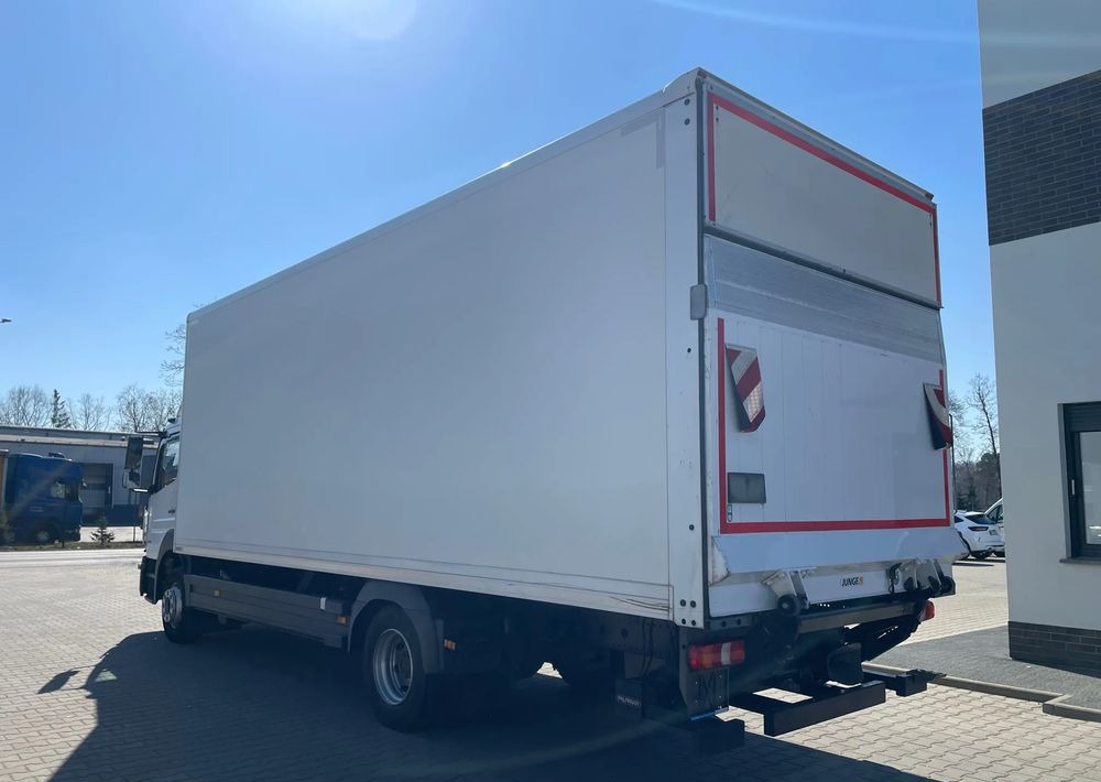 Mercedes-Benz ATEGO 1223 - Camión caja cerrada: foto 4 Mercedes-Benz ATEGO 1223 - Camión caja cerrada: foto 4