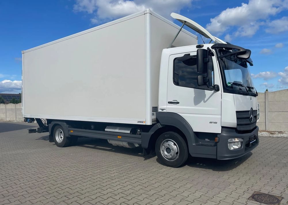 Mercedes-Benz ATEGO 816 ,ładowność 3060 kg - Camión caja cerrada: foto 3 Mercedes-Benz ATEGO 816 ,ładowność 3060 kg - Camión caja cerrada: foto 3