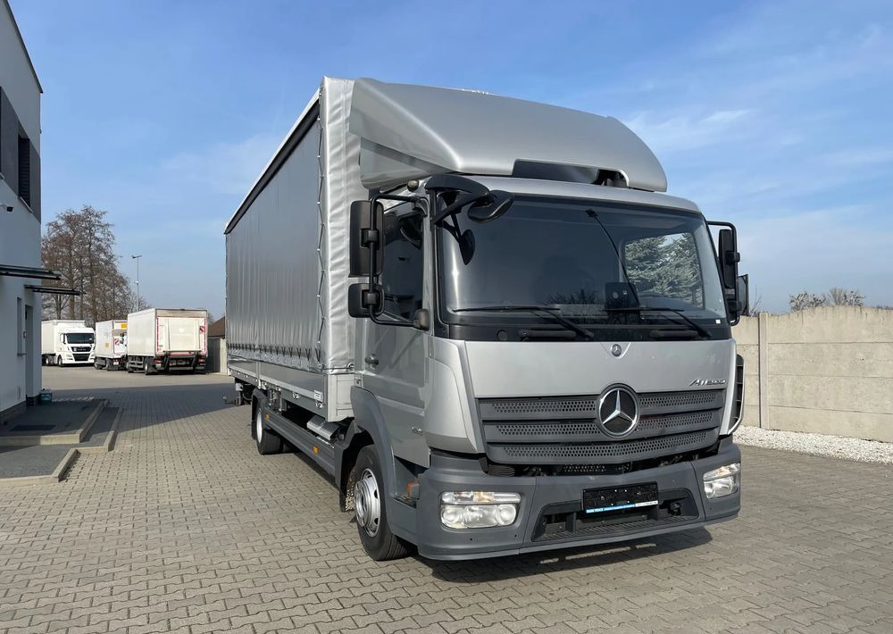 Mercedes-Benz ATEGO 818 Klima, Webasto, Burtofirana! - Camión lona: foto 2 Mercedes-Benz ATEGO 818 Klima, Webasto, Burtofirana! - Camión lona: foto 2