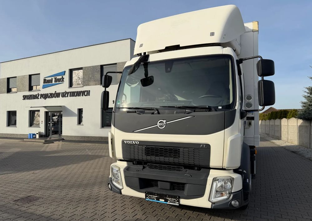 Volvo FL 16.250/ 19 PALET/ Ładownośc 6 ton/ na poduszkach! - Camión frigorífico: foto 3 Volvo FL 16.250/ 19 PALET/ Ładownośc 6 ton/ na poduszkach! - Camión frigorífico: foto 3