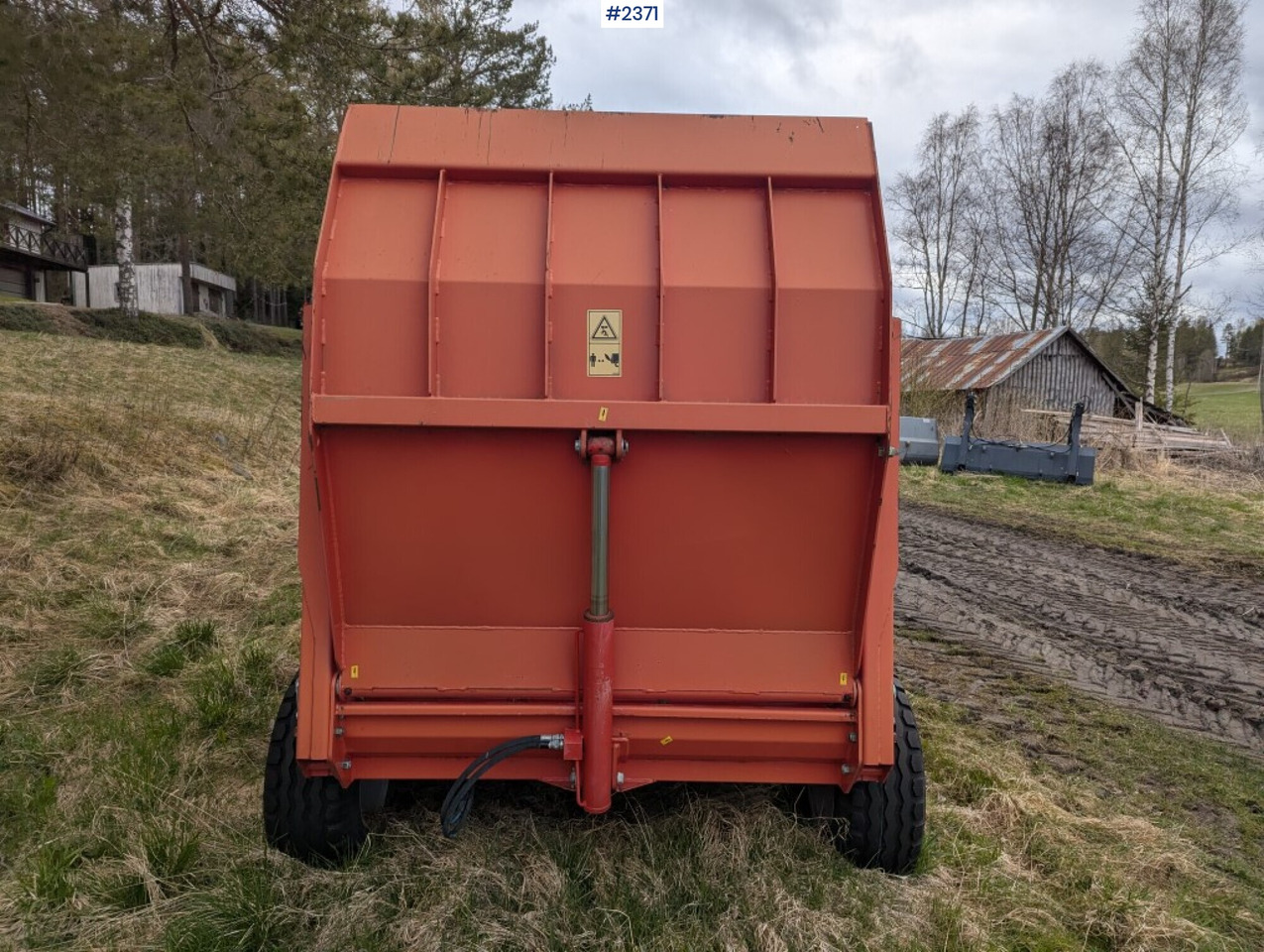 Bale cutter / Feed shredder Kverneland Taarup 853 - Maquinaria de henificación: foto 5 Bale cutter / Feed shredder Kverneland Taarup 853 - Maquinaria de henificación: foto 5