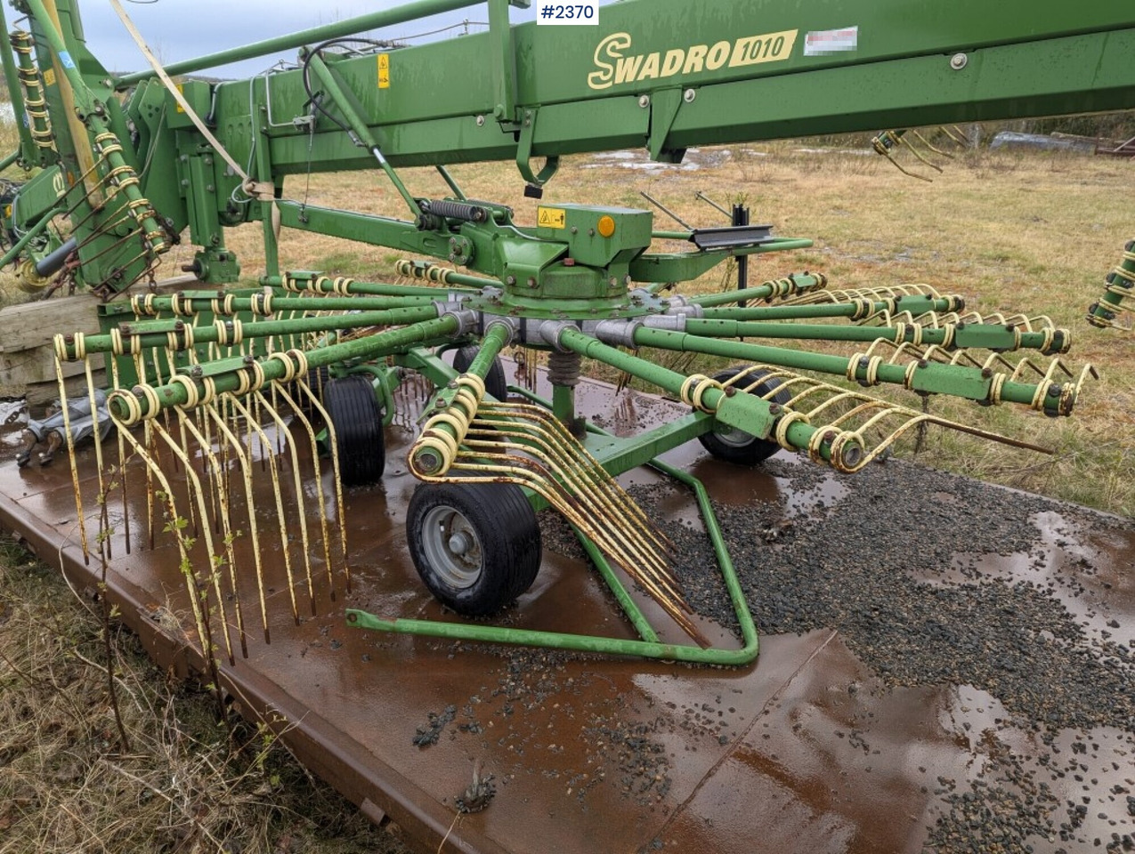 Rotary Rake Krone Swadro 1010 - Maquinaria de henificación: foto 5 Rotary Rake Krone Swadro 1010 - Maquinaria de henificación: foto 5