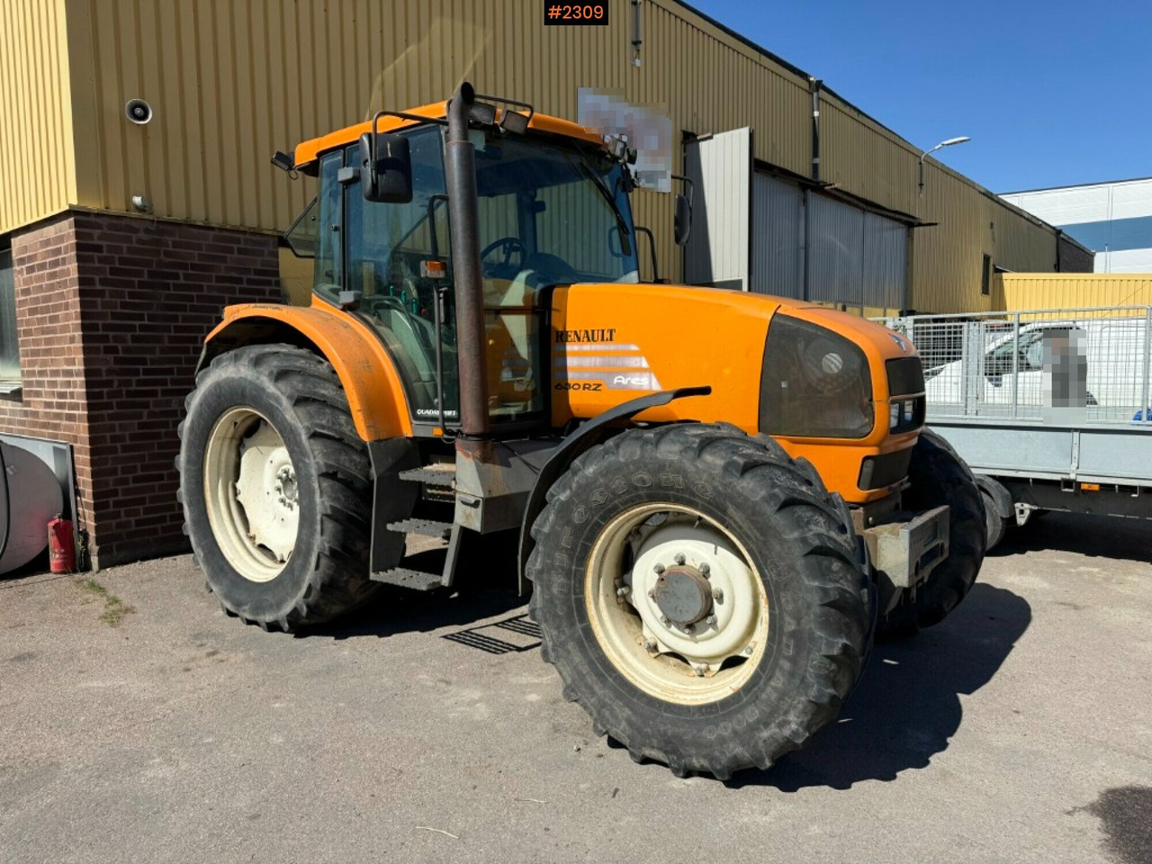 Tractor Renault Ares 630 RZ Only 1 owner (see video) - Tractor: foto 1 Tractor Renault Ares 630 RZ Only 1 owner (see video) - Tractor: foto 1